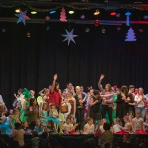 VDK_XMAS2018_ALLE_ENDE_WALKING AROUND THE CHRISTMAS TREE (3)