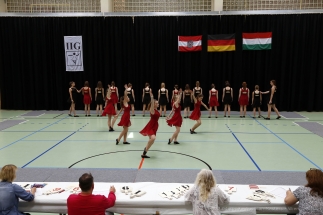 JUNIOREN - IIG Korneuburg - AP - Moderne Guppenformation 12-15 mit Hebefiguren - 1 Runde (10)