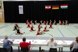 JUNIOREN - IIG Korneuburg - AP - Moderne Guppenformation 12-15 mit Hebefiguren - 1 Runde (19)