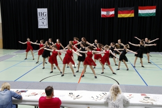 JUNIOREN - IIG Korneuburg - AP - Moderne Guppenformation 12-15 mit Hebefiguren - 1 Runde (38)